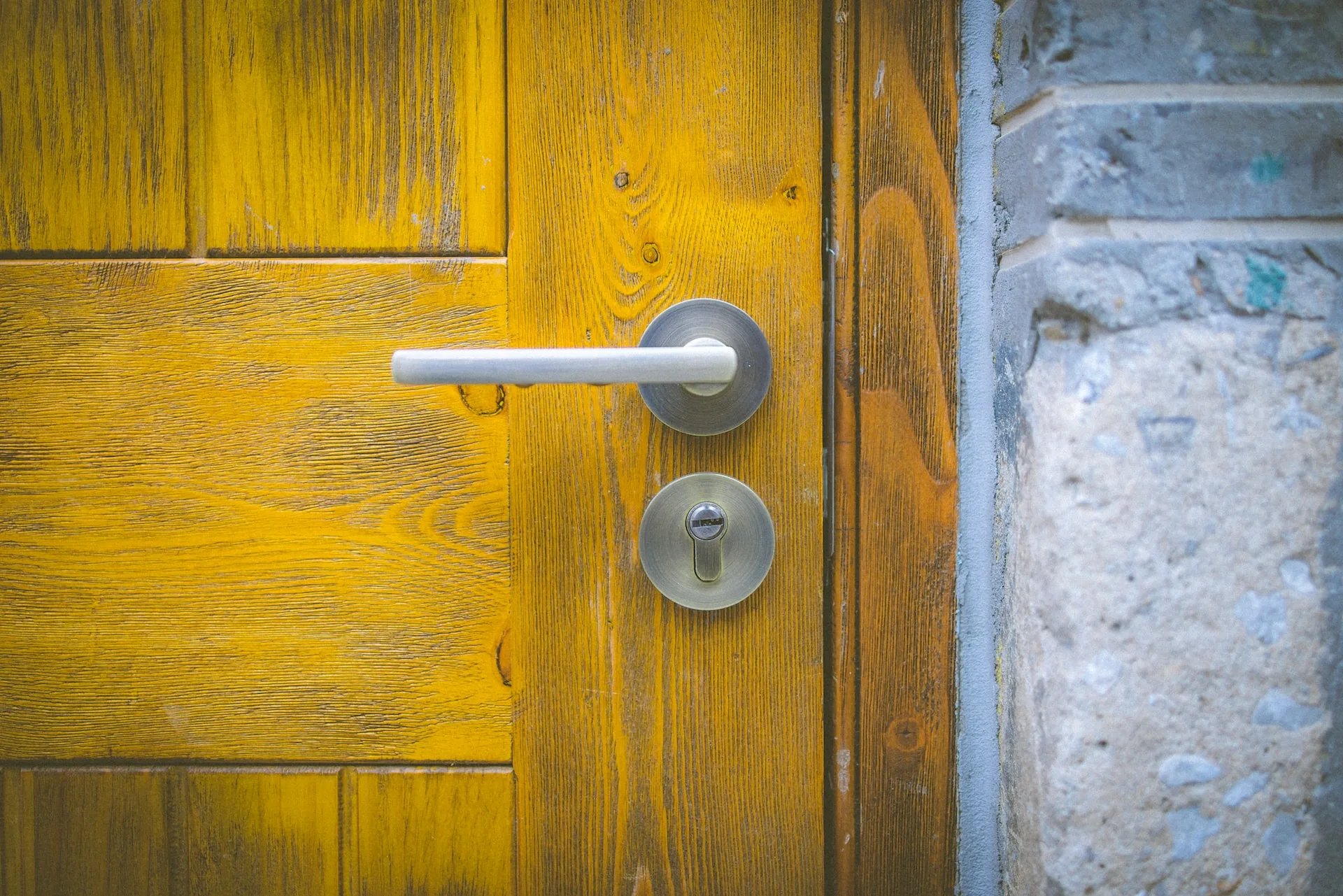 secure-your-home-learn-about-different-door-lock-types